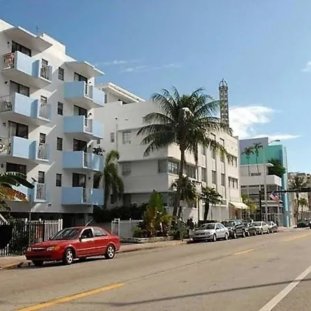 South Beach And Collins 3Br, Parking Included